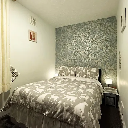 Derwent Hotel Blackpool - Close To Blackpool Beach & Blackpool Attractions Exterior photo