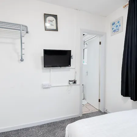 Derwent Hotel Blackpool - Close To Blackpool Beach & Blackpool Attractions Exterior photo
