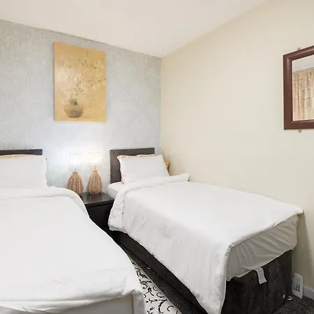 Derwent Hotel Blackpool - Close To Blackpool Beach & Blackpool Attractions Exterior photo