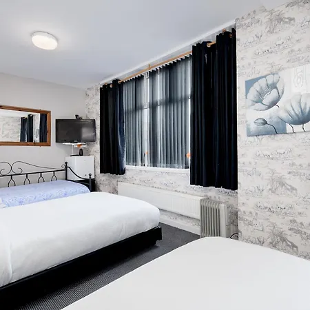 Derwent Hotel Blackpool - Close To Blackpool Beach & Blackpool Attractions Exterior photo
