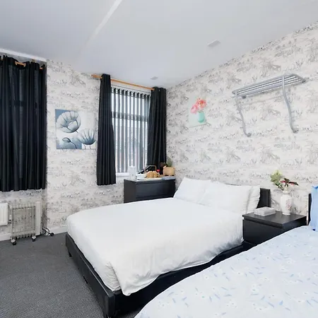Derwent Hotel Blackpool - Close To Blackpool Beach & Blackpool Attractions Exterior photo