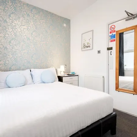 Derwent Hotel Blackpool - Close To Blackpool Beach & Blackpool Attractions Exterior photo
