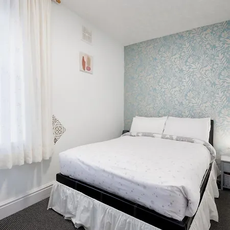 Derwent Hotel Blackpool - Close To Blackpool Beach & Blackpool Attractions Exterior photo